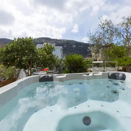 Apartment In Sorrento With Jacuzzi Garden Sorrento