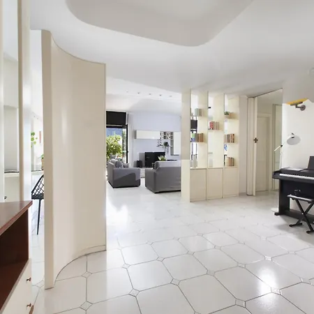 Apartment For 8 Guests In Sorrento * Sorrento
