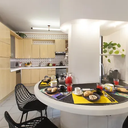 Apartment For 8 Guests In Sorrento Apartment *